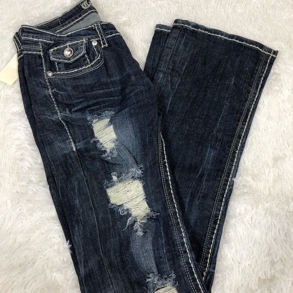 Arden B Denim - NEW Arden B. Cambridge distressed bling jeans